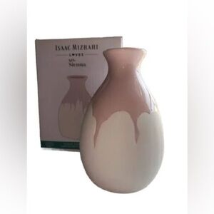 NIB Isaac Mizrahi decorative vase